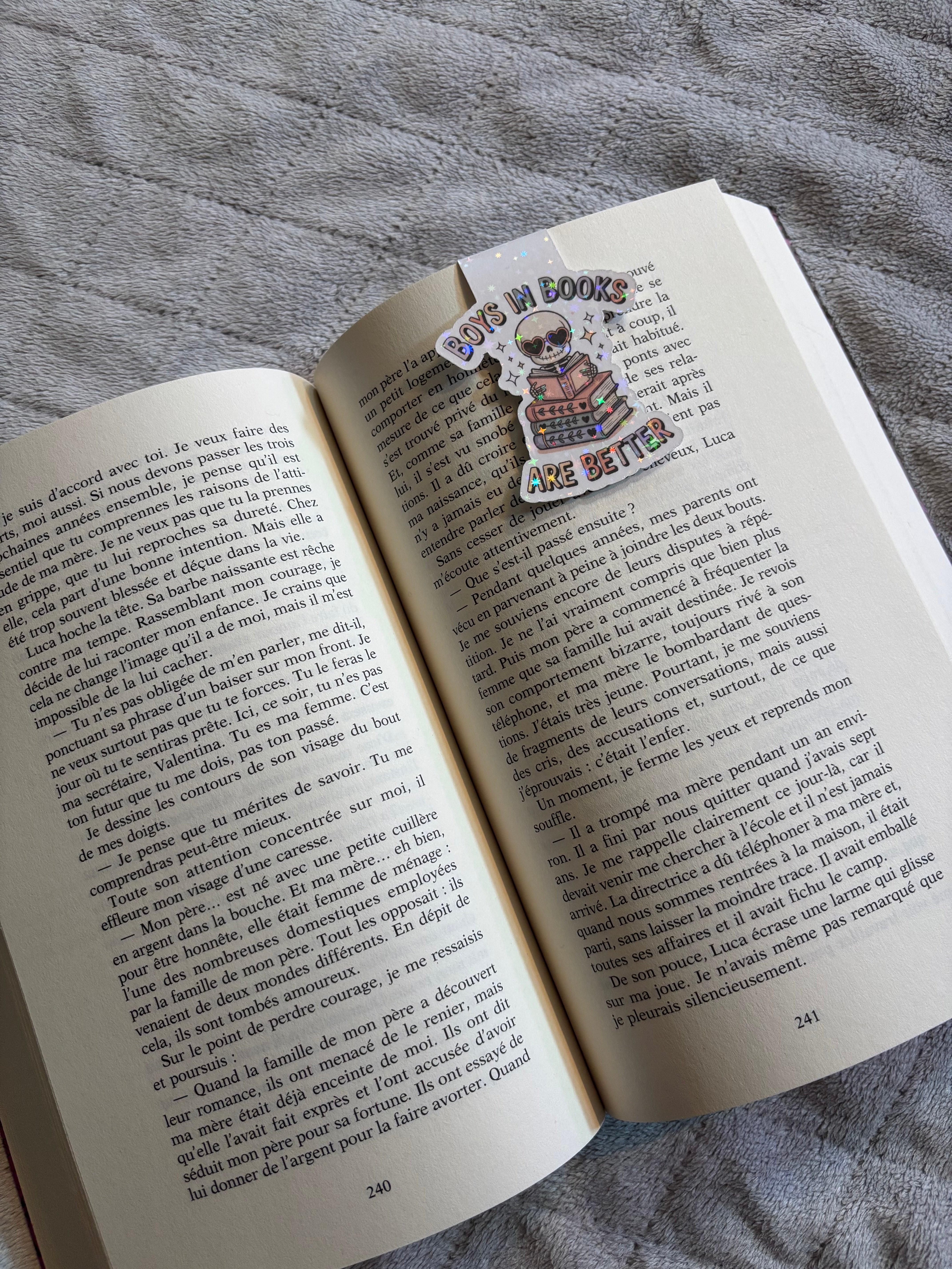 Marque-page magnétique Boys in book