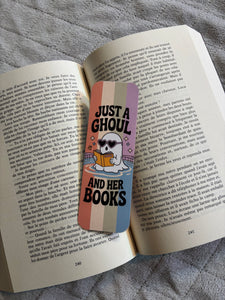 Marque-page Just a ghoul and her books
