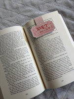 Charger l&#39;image dans la galerie, Marque-page magnétique Smut book club
