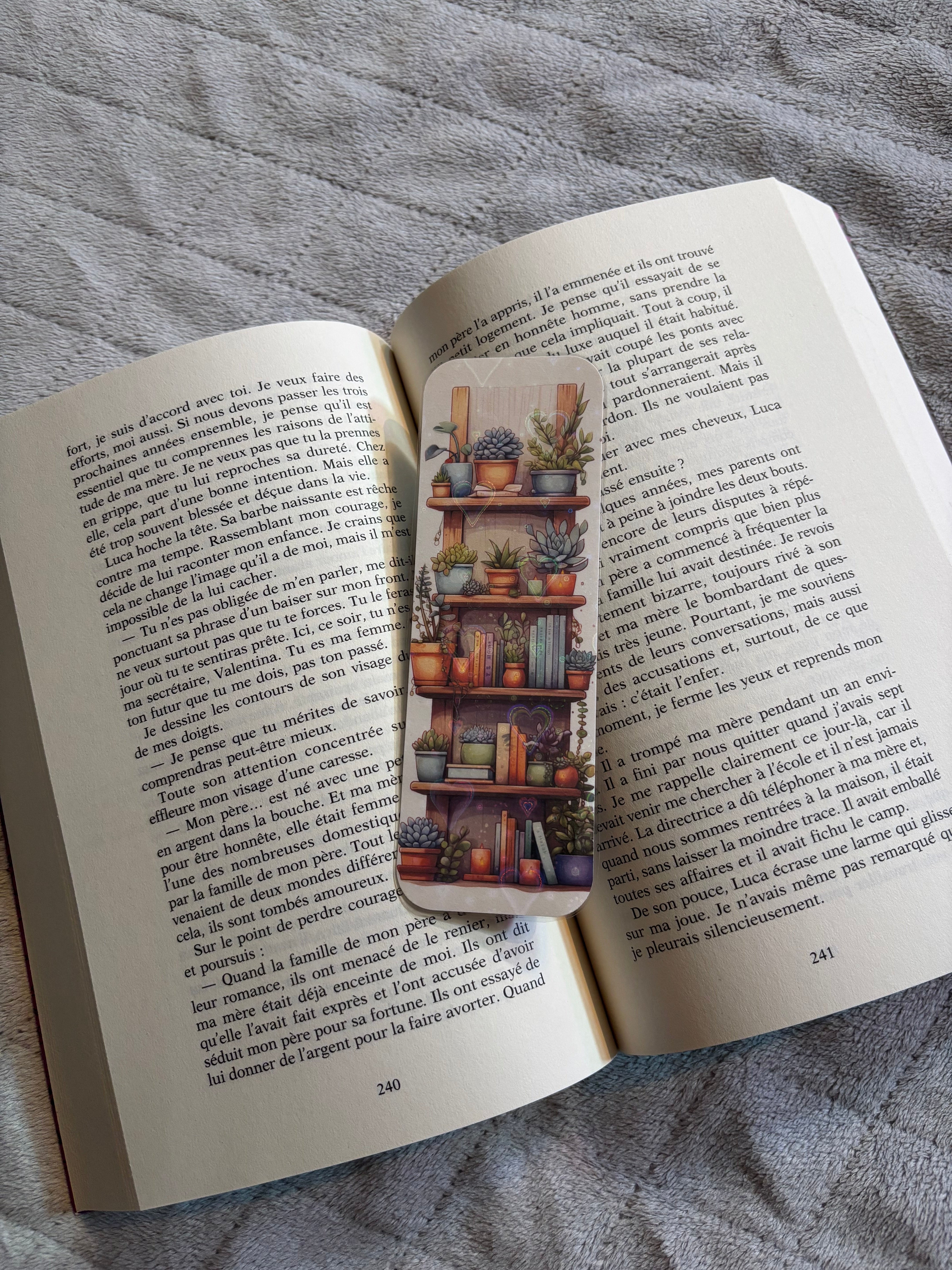 Marque-page bibliothèque avec holographique cœur